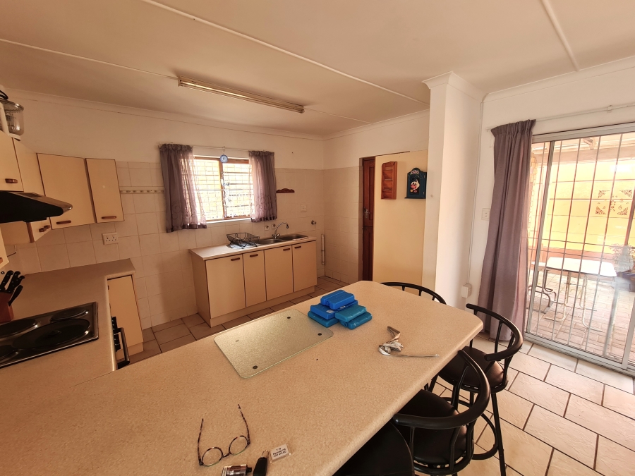 2 Bedroom Property for Sale in Jeffreys Bay Central Eastern Cape
